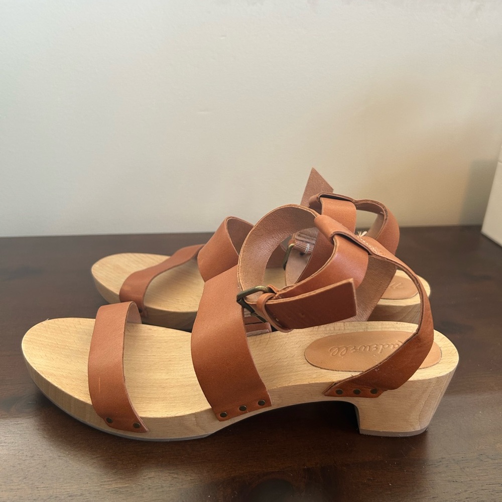 Madewell tan clog sandals